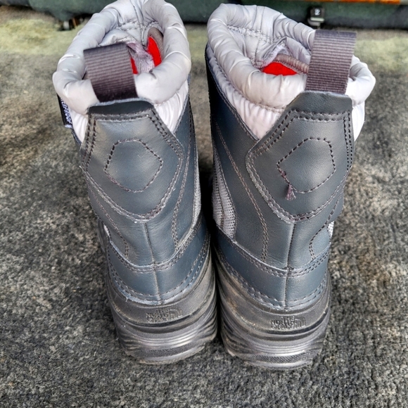 The North Face Blue and Gray Winter Boots sz 1 - Picture 8 of 9